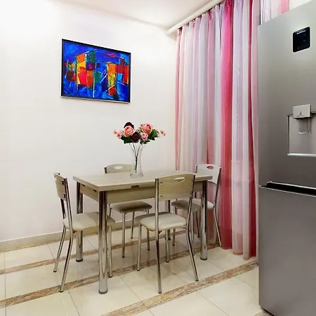 3 Bedroom Apartment Near Republic Square Yerevan Exterior photo